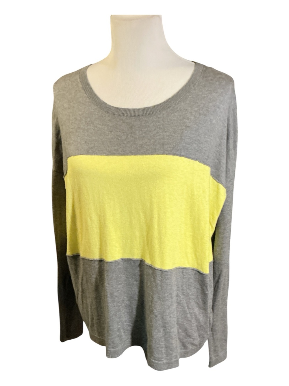 Women’s Gray and Yellow Colorblock Long Sleeve Top